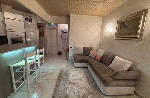 Monte Carlo City Centre Apartment | Apartment in the heart of Monaco, Quiet & Bright.