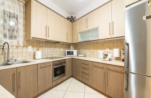 Kinosargous Apartment | Athens Walk