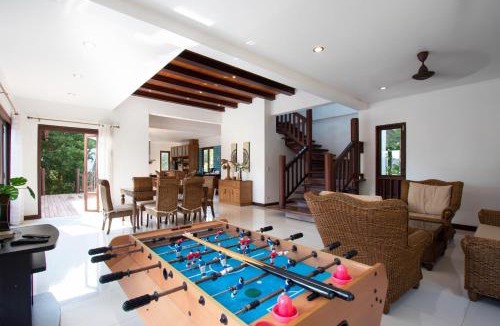 Mae Pim House | Authentic & Spacious Thai Villa 6BR Private Pool Sea View Sleeps 14