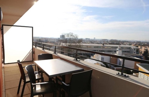Chevilly-Larue Hotel | Balcony Studio Near Rungis Market With Quick Access to Central Paris