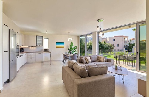 Maleme Villa | Beach Sand Villa 2 - Beachfront Roof Pool Seaviews