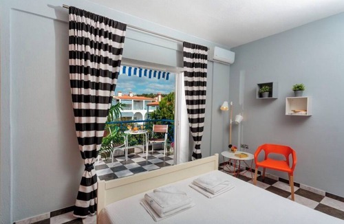 Gerakini House | Beachfront Villa