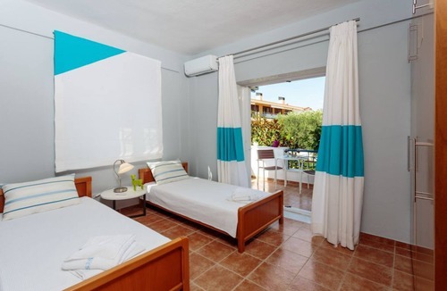 Gerakini House | Beachfront Villa