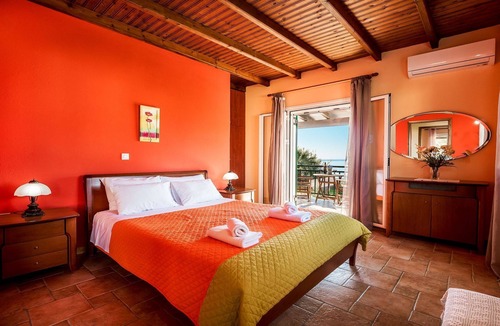 Agios Matthaios Villa | Beachfront Villa Rania - Holiday Villa Rental by the Sea with pool in Corfu, Greece