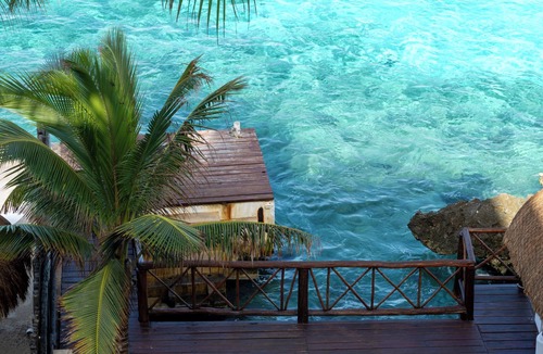 San Miguel Villa | Beachfront with pier and saltwater pool for 14 ppl 4 bedrooms