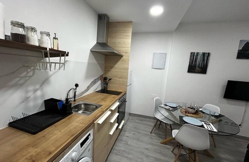 Aluche Apartment | Beautiful fully equipped and refurbished studio apartment in the center of Madrid
