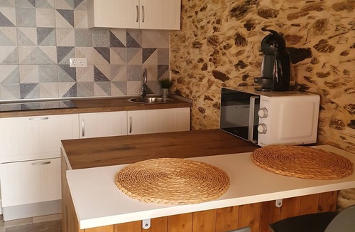 Torrejon El Rubio Apartment | Beautiful loft at the gates of the national park of Monfrague