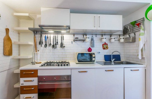Livorno House | Beautiful private villa for 2 guests with A/C, WIFI, TV and patio