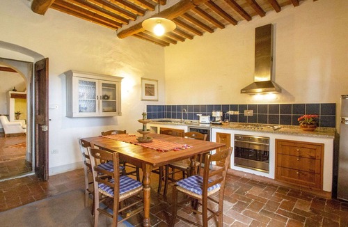 Scandicci Villa | Beautiful villa for 4 guests with WIFI, pool, TV, patio and panoramic view, close to Florence