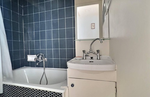 Paris City Center Apartment | Bright 28m² apartment in the old Halles district