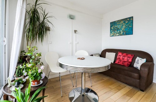 Amerique Apartment | Bright apt with beautiful view in Belleville