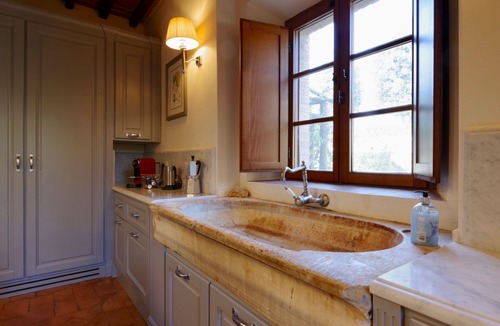 Castelnuovo Berardenga Villa | Camparone Light by ArcenoRentalsClub Magnificent Chianti Villa Pool Concierge