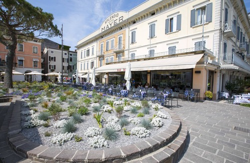 Desenzano del Garda Apartment | Casa Del Lago in Desenzano Centre, Desenzano Del Garda, Italy