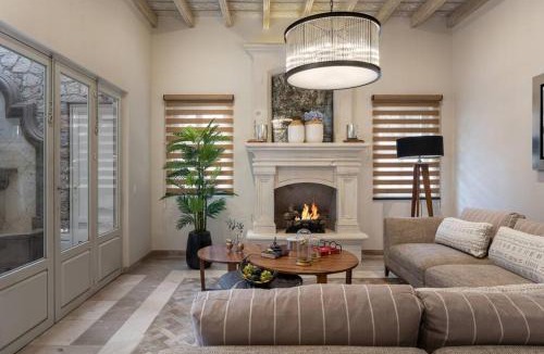 Zona Centro Villa | Casa Regina, Stylish 3BR Home in Centro with Rooftop & Jacuzzi