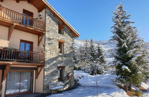 Saint-Martin-de-Belleville Apartment | Chalet Coquelicot - confort montagnard et ambiance chaleureuse au cœur de Saint Martin de Belleville