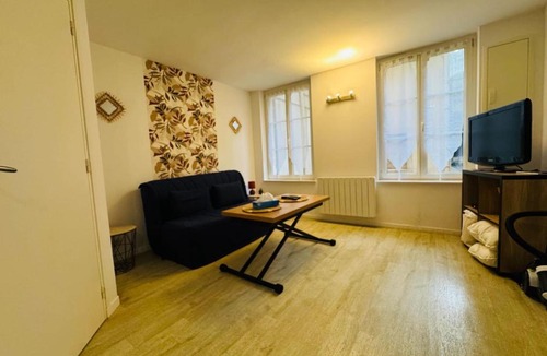 Saint-Julien Apartment | Charming studio close to the Château de Caen