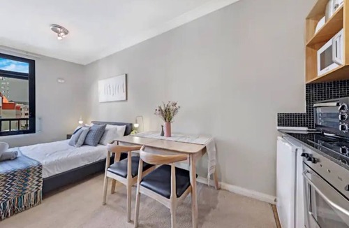 Chippendale Apartment | Comfy Studio Close to Central, USYD & UTS