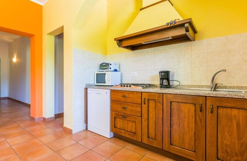 Montespertoli Villa | Cosy apartment in villa for 6 guests with pool, WIFI, TV, patio, pets allowed and panoramic view