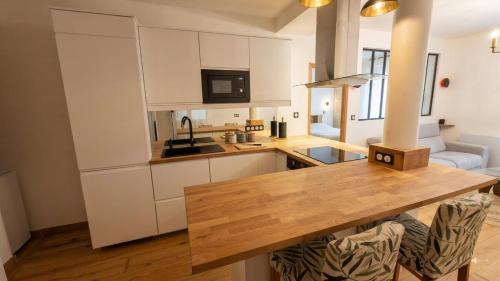 Amerique Apartment | Cozy 1Bedroom Apartment Courtyard Near Buttes-Chaumont