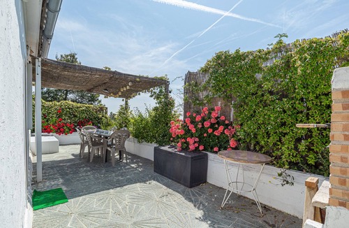 Corbera De Llobregat House | Cozy cottage 25 km from barcelona with jacuzzi terrace mountain views barcelona