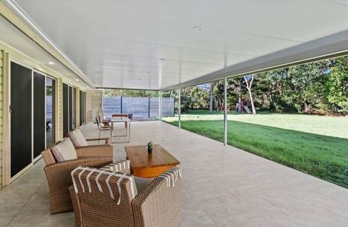 Capalaba House | Cozy & Spacious 2-Bedroom Retreat