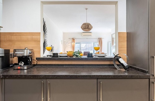 Puerto Banus Villa | CT 200 HHH - Villa Marina - Puerto Banus Apartment - CT 200 - Villa Marina - Puerto Banus Apartment