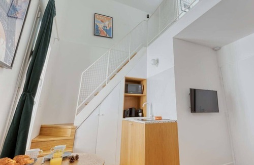 Quartier des Grandes-Carrieres Apartment | Cute & Bright Studio in a Courtyard-Montmartre(5)