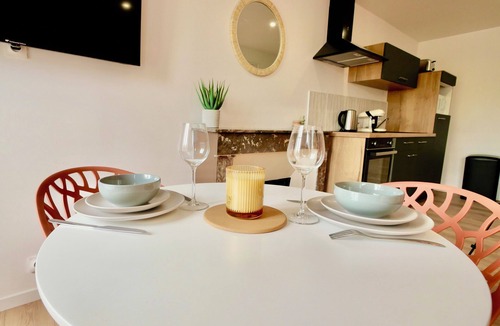 Carentan Apartment | D-DAY SUITES carentanlocation.fr: TERRA - Downtown/2-minute walk from the train station