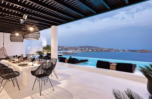 Paraga Villa | Dazzling Mykonos Villa | Villa Lvellie | 6 Bedrooms | Unique Aegean Sea Views