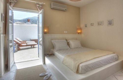 Kamares Hotel | Delfini Hotel