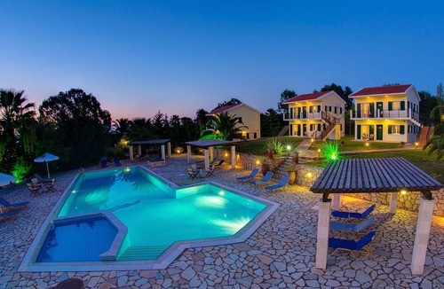 Spartia Villa | Deluxe Kefalonia Apartment | Liakas Village Apartments | Swimming Pool