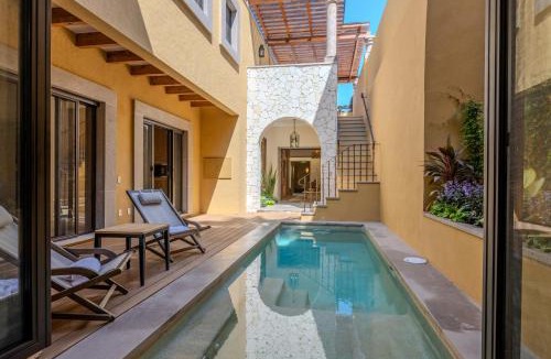 Zona Centro Villa | Designer Retreat in Centro Heated Pool & Views