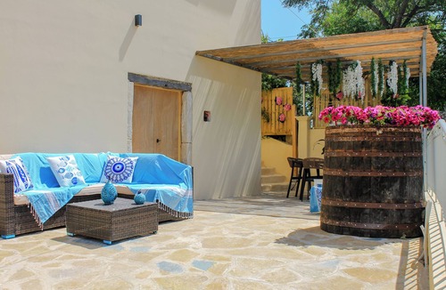 Peroulades Villa | Discover Villa Linos: Three-bedroom house near Corfu's Best Beaches