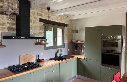 Kalivitis House | Domaine Kalyvitis; Stone house surrounded by olive groves, 2 km from the sea