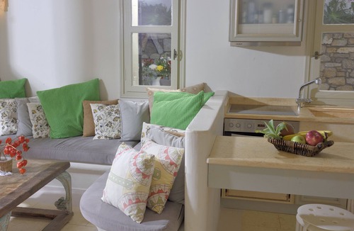 Ornos House | Elegant property at Mykonos close to the beach with private pool