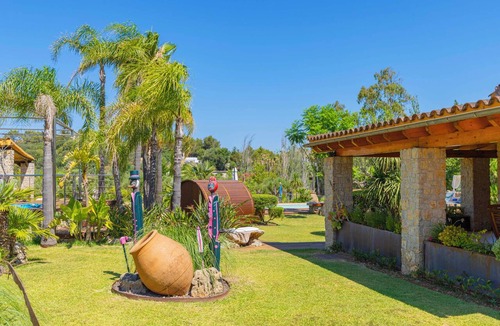 Alcudia Ski Chalet | Exclusiva Villa con piscina climatizada, jacuzzi, sauna, gim, y 10000m2 jardín