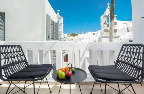 Mykonos Town Villa | Exquisite Mykonos Villas | Suite Serenity | Indoor Hot Tub