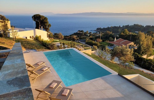 Agia Paraskevi Villa | Exquisite Skiathos Villa | Villa Kappa Skiathos | 3 Bedroom | Private Pool