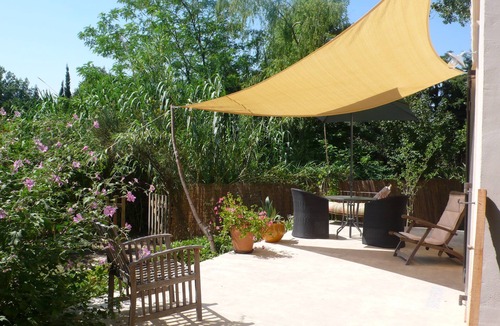Eyragues House | Eyragues: small Provencal house in the heart of Provence