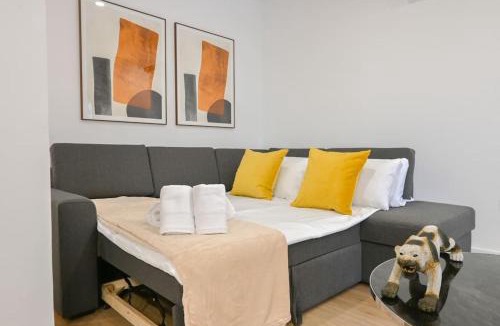 Lucero Apartment | For You Rentals Amplia Casa temporal Madrid de 3 Dormitorios M VIL45