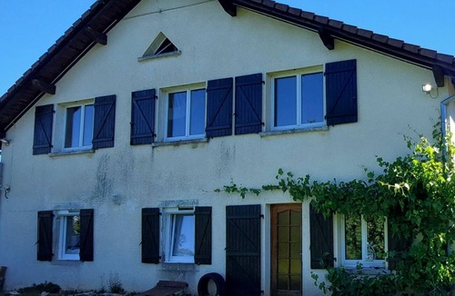 Plancher-Bas Apartment | Fully equipped 120 m² apartment with garden in 30 hectares of private forest