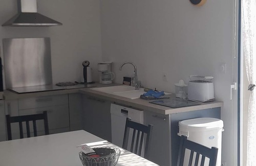 Combas Villa | Gîte Thym Dans Campagne Gardoise 5 à 6 Couchages Avec Terrasse+jardinet Clôturé