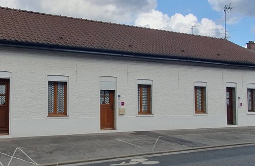 Saint-Amand-les-Eaux House | Gite 565. Single-storey house 42m2, 1 bedroom, terrace, 5min from the forest