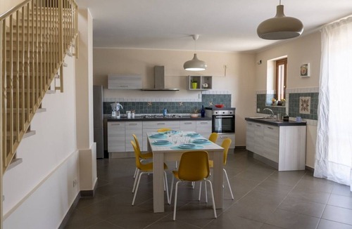 Trecastagni Villa | GuestHost - Very spacious villa (138 sq) on 3 levels that can accommodate up to 7 people! The building is located in Trecastagni, a town among the Etna villages which is a perfect starting point for visiting the majestic Etna Park, unique in all of Europ