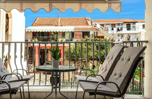 Lixouri Apartment | Holiday Apartment "Villa Seven Islands" with 2 Balconies, Garden & Wi-Fi