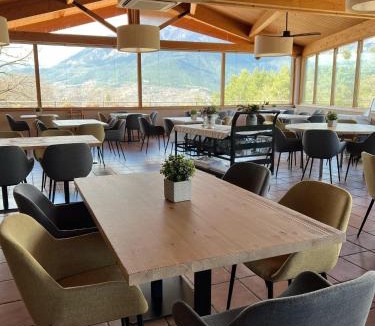 Saldes House | Hostal Pedraforca