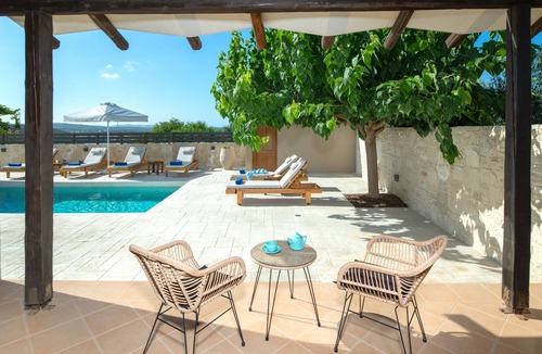 Dafni Villa | Kalypso Villa, a Serene Family Retreat with Pool