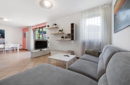 Bolognano-Vignole Villa | Katzemburg 5 Plus