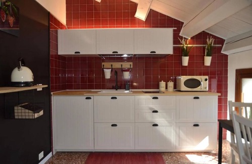 Noale Apartment | La Spiga: Historic studio apartment in Noale (Parking and Lift | Base for VE/PD/TV)