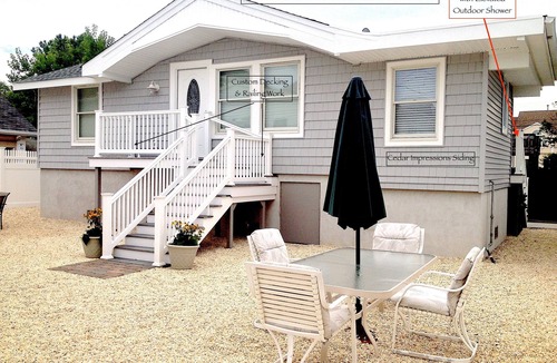 Ortley Beach House | Lavallette BEACH BLOCK Sleeps 7, C-AC, Walk to SHOPS, 9 Houses from BEACH!